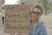 安陆特斯拉在得州奥斯汀遭遇抗议活动：反对马斯克Robotaxi计划